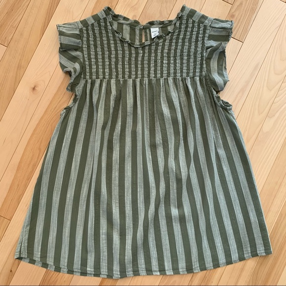 Old Navy Tops - Old Navy smocked front top